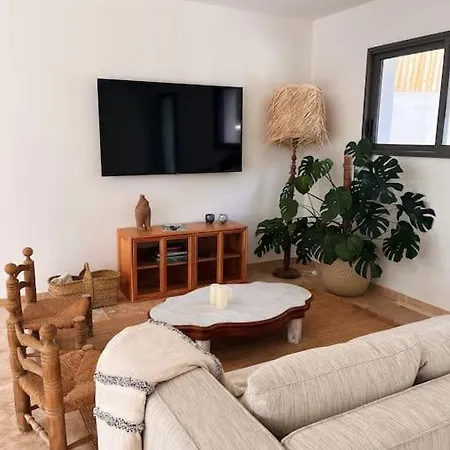 فندق Maison Garrigue Avec Piscine